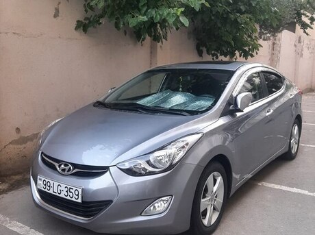 Hyundai Elantra 2012