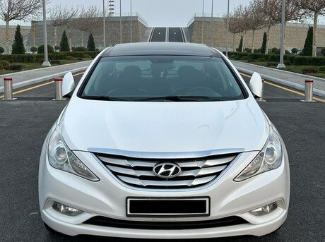 Hyundai Sonata 2010