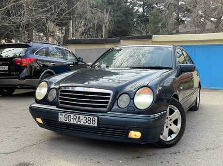 Mercedes E 280