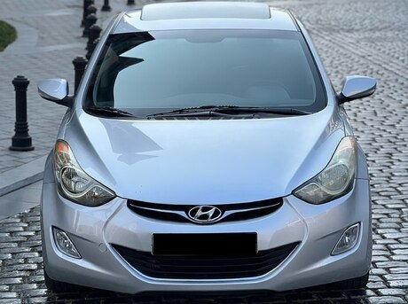 Hyundai Elantra 2013