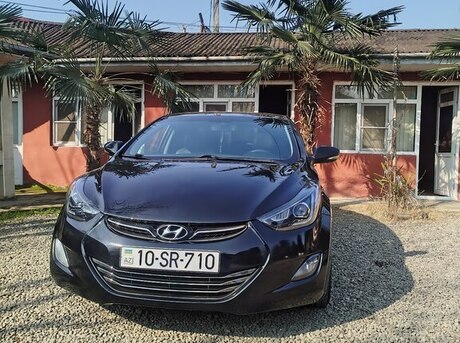 Hyundai Elantra 2011