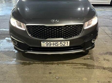 Kia Carnival