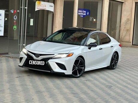 Toyota Camry 2019