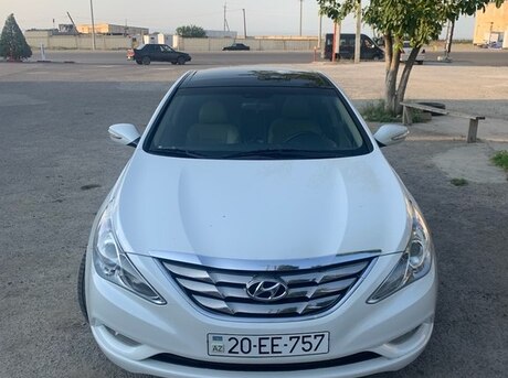 Hyundai Sonata 2010