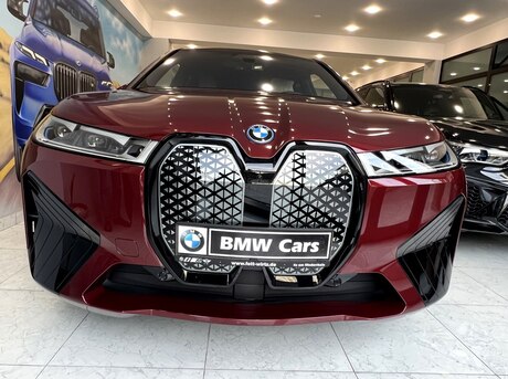 BMW iX