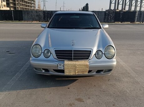 Mercedes E 200 2000