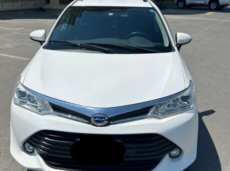 Toyota Corolla Fielder 2015