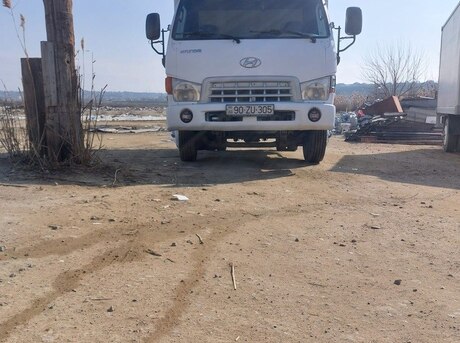 Hyundai HD-65 2010