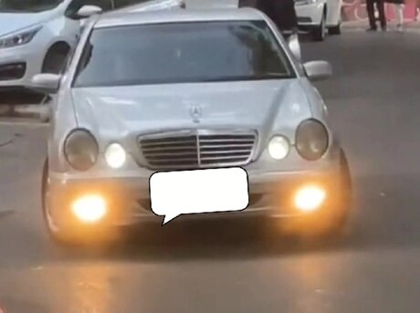 Mercedes E 220 d 1999