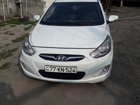 Hyundai Accent 2011