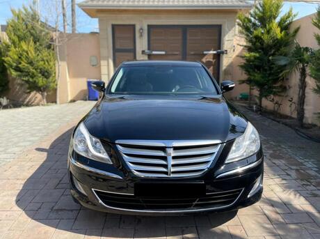 Hyundai Genesis 2013