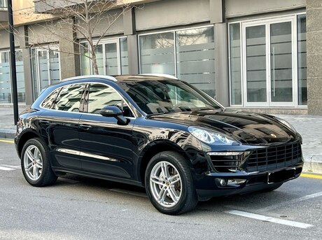 Porsche Macan S