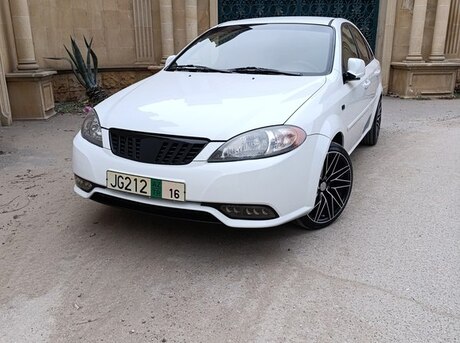 Daewoo Gentra 2013