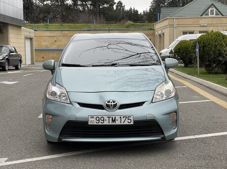 Toyota Prius 2015