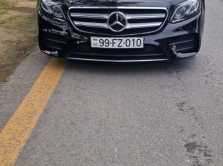 Mercedes E 300 4MATIC 2018