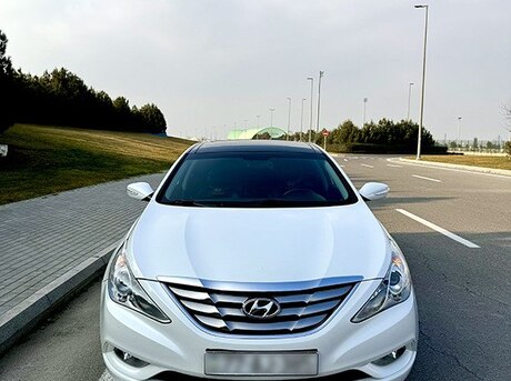 Hyundai Sonata 2010