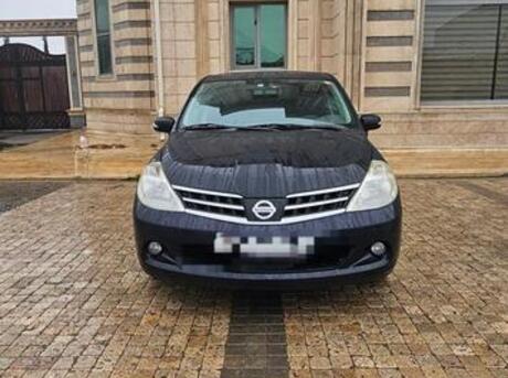 Nissan Tiida 2011