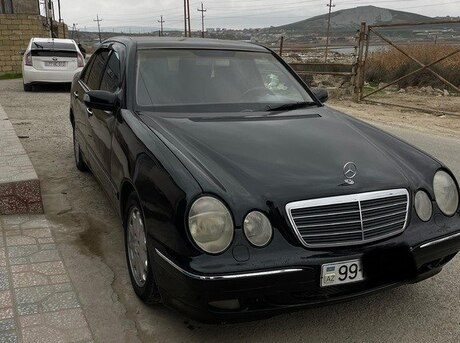 Mercedes E 220 d 2000