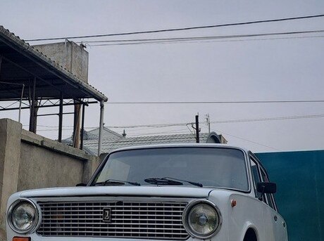 LADA (VAZ) 21011 1984