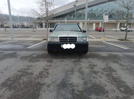 Mercedes 190 1989