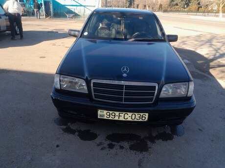 Mercedes C 180