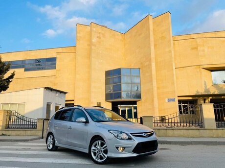 Hyundai i30 2011