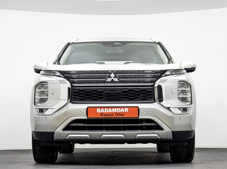 Mitsubishi Outlander 2024