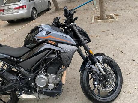 CFMOTO 250 NK 2023