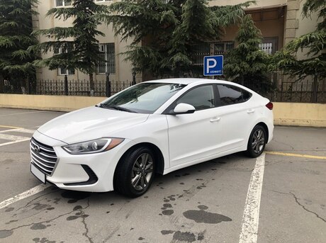 Hyundai Elantra 2017