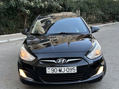 Hyundai Accent 2012