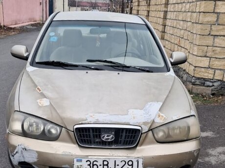 Hyundai Elantra 2001