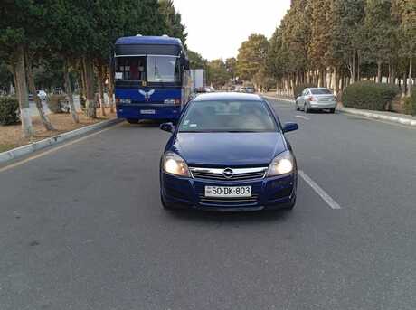 Opel Astra 2010