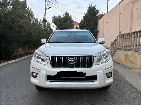 Toyota Land Cruiser Prado 2013