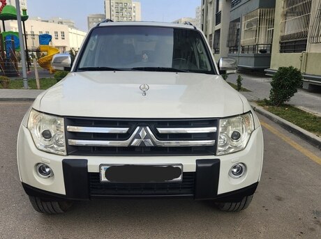 Mitsubishi Pajero 2008