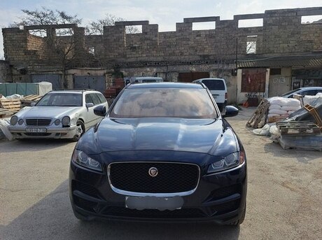 Jaguar E-Pace 2017