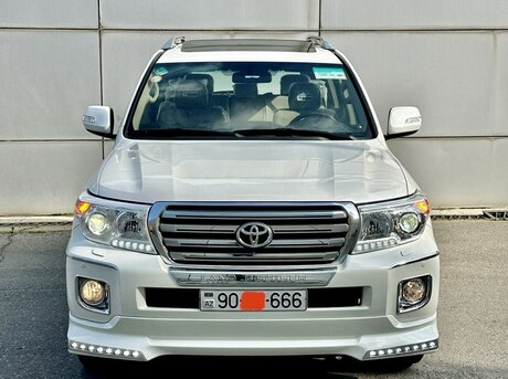 Toyota Land Cruiser 2011