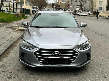 Hyundai Elantra 2016