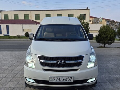Hyundai H-1 2011