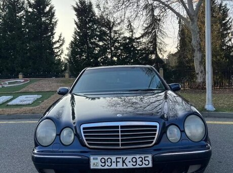Mercedes E 240 2001