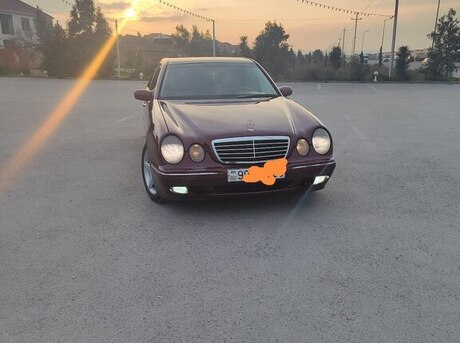 Mercedes E 240 2000