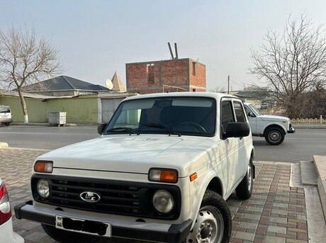 LADA (VAZ) Niva 2022