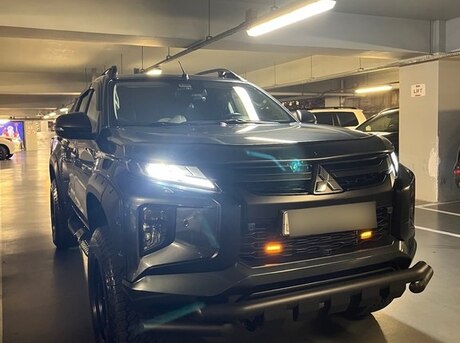 Mitsubishi L200 2021