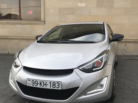 Hyundai Elantra 2012