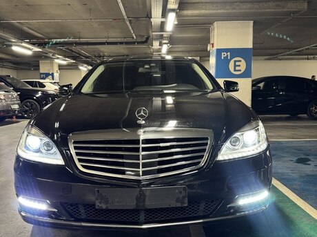 Mercedes S 350 2011