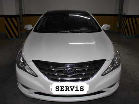 Hyundai Sonata 2010