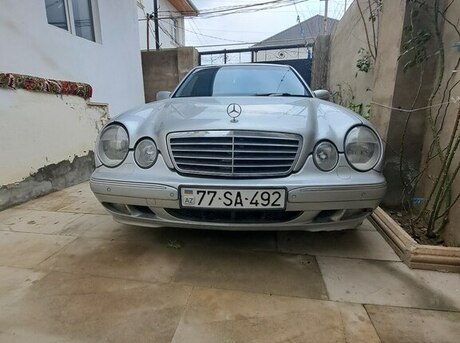 Mercedes E 240 2000