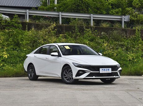 Hyundai Elantra 2025