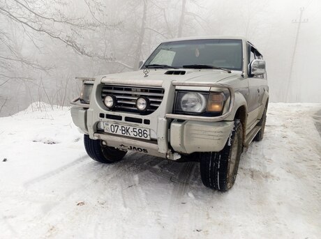 Mitsubishi Pajero 1995