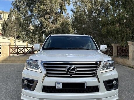 Lexus LX 570 2013