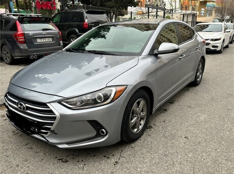 Hyundai Elantra 2016